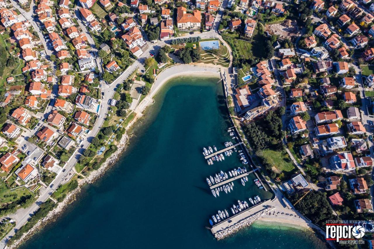 Apartments Nena Пула Екстериор снимка